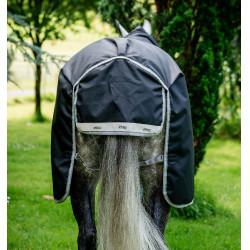 Pferdedecke 1200D wasserdicht 50g mit Halsteil – Reiten