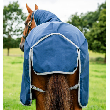 Wasserdichte Pferdedecke 900D mit Halsteil – Reitbedarf