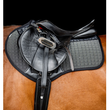 Spring-Satteldecke für Reitsport – Horseware Tech