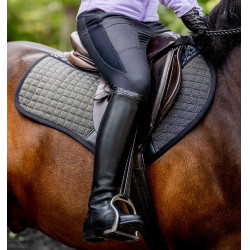 Spring-Satteldecke für Reitsport – Horseware Tech