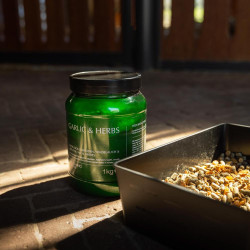 Pferdefutter Ergänzung: Knoblauch & Kräuter – Kentucky Pferdefutter Ergänzung: Knoblauch & Kräuter – Kentucky