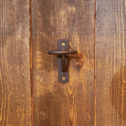 Eimerhalter für Stall – Pferde Zubehör | Equi-Clic