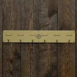 Trensenhalter fürs Reitsportzubehör, 6 Haken, beschriftbar Trensenhalter fürs Reitsportzubehör, 6 Haken, beschriftbar
