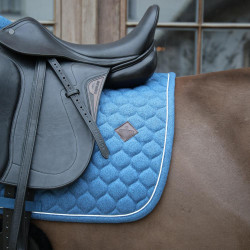 Dressur Schabracke Melange von Kentucky – Reitsport Dressur Schabracke Melange von Kentucky – Reitsport