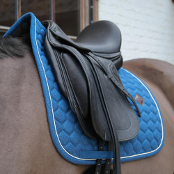 Dressur Schabracke Melange von Kentucky – Reitsport Dressur Schabracke Melange von Kentucky – Reitsport