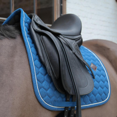 Dressur Schabracke Melange von Kentucky – Reitsport Dressur Schabracke Melange von Kentucky – Reitsport