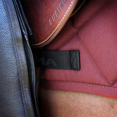 Shires Arma Sattelpad Comfort Lite – Reitsport