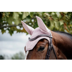 Geräuschdämpfende Fliegenhaube Samt hell lila – Reitsport Geräuschdämpfende Fliegenhaube Samt hell lila – Reitsport
