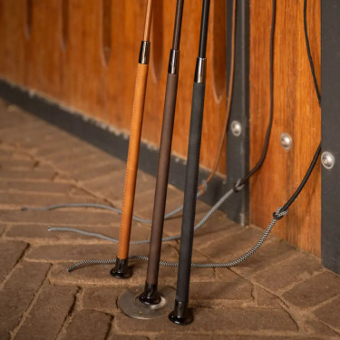 Longiergerte 200 cm mit Ledergriff – Reitzubehör | equi-clic Longiergerte 200 cm mit Ledergriff – Reitzubehör | equi-clic
