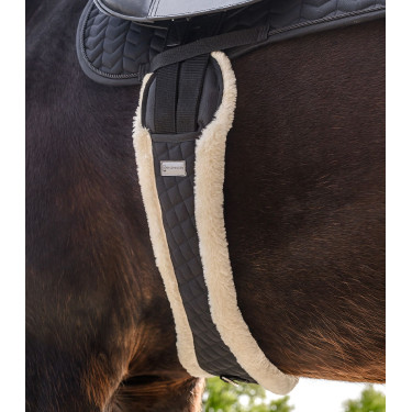 Langer Halbmond-Sattelgurt mit Fleece – Reiten