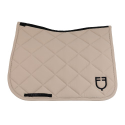 Dressurschabracke mit Rautensteppung und gesticktem Equestro-Logo