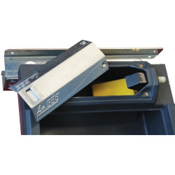 Polybac 25 M Tränke einfach mit Innenrand und Befestigungshalterung La Gée