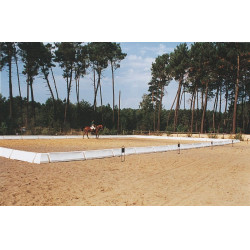 Dressurviereck 60x20 m La Gée