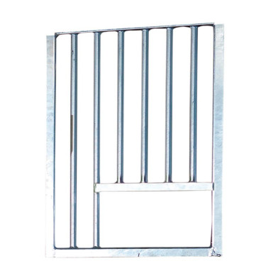 Feste vergitterte Fensteröffnung mit Futterdurchreiche La Gée