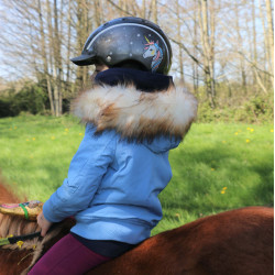 Reithelm Casco Nori Schwarz / Einhorn Reithelm Casco Nori Schwarz / Einhorn