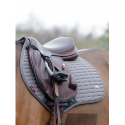 LeMieux Self-Cool Close Contact Square Schabracke LeMieux Self-Cool Close Contact Square Schabracke
