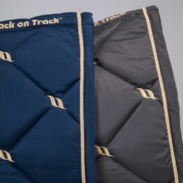 Satteldecke Dressur Night Collection Back On Track Edelblau Satteldecke Dressur Night Collection Back On Track Edelblau