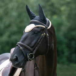 Mütze Pferd Night Collection Back On Track Champagner Beige