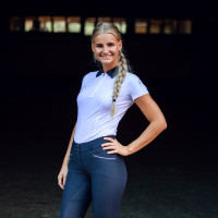 Wettkampf-Poloshirt mit kurzen Ärmeln und Claudine-Kragen für Damen B Vertigo Weiß / Marineblau Weiß Wettkampf-Poloshirt mit kurzen Ärmeln und Claudine-Kragen für Damen B Vertigo Weiß / Marineblau Weiß