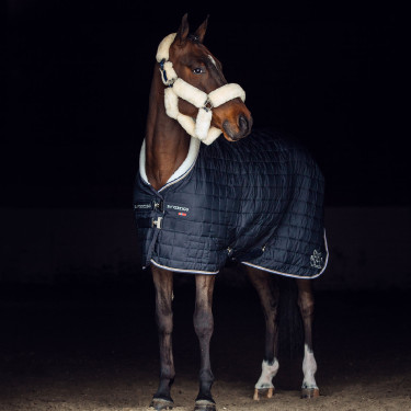 Stalldecke B Vertigo Theo 150 g Stalldecke B Vertigo Theo 150 g