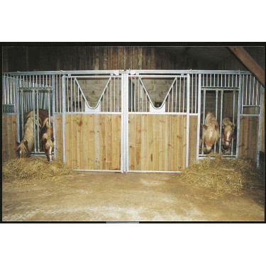 FASSADE MIT KOPFDURCHLASS - Douglasie